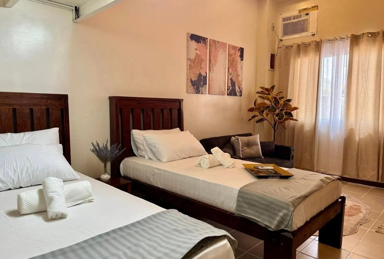 Bed & Breakfast Cozy Pod Staycation Olongapo Philippines