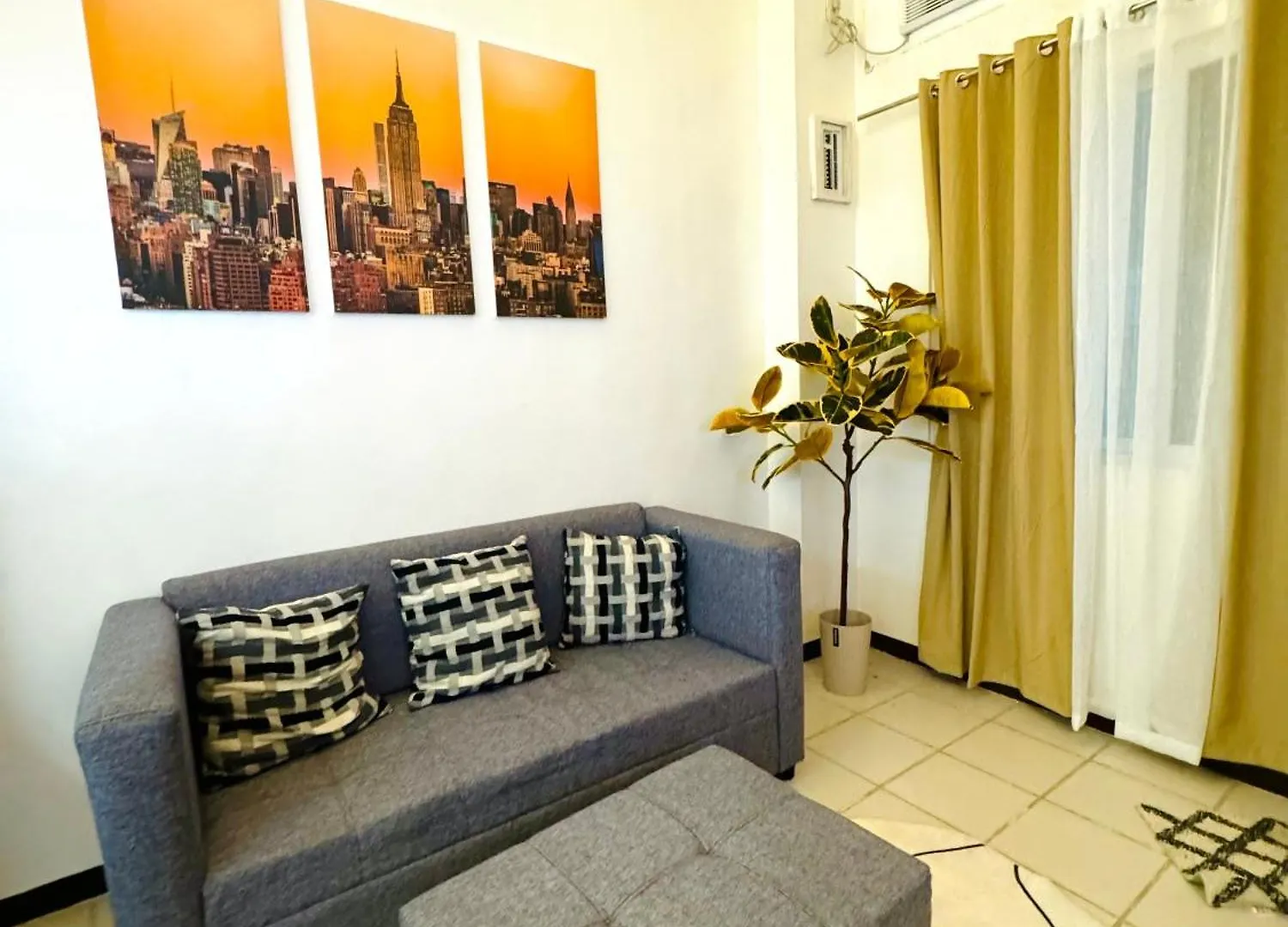 Bed & Breakfast Cozy Pod Staycation Olongapo